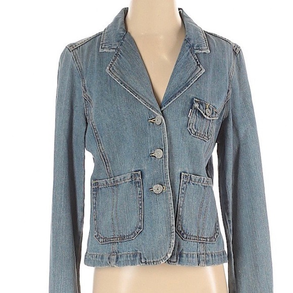 Vtg Levi studded denim jacket